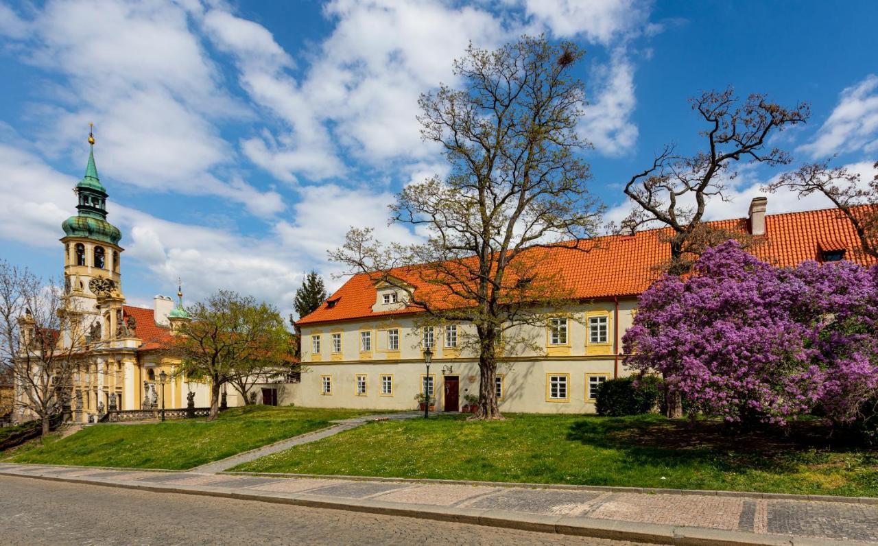 Loreta Hotel Prague Exterior photo