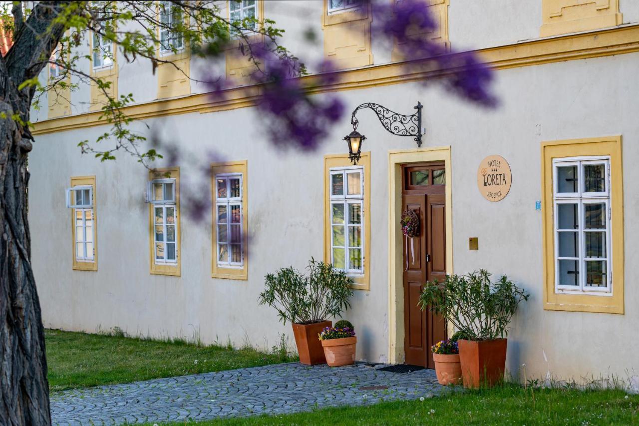 Loreta Hotel Prague Exterior photo