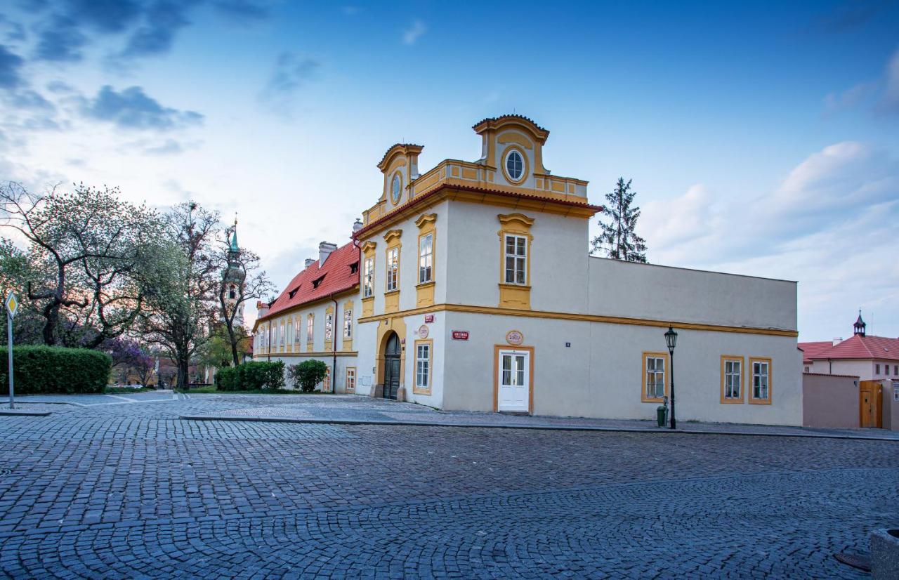 Loreta Hotel Prague Exterior photo